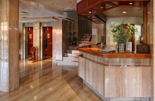Perlora Hotel | Ocean View Hotel Piedra: Family-Friendly Stay Awaits
