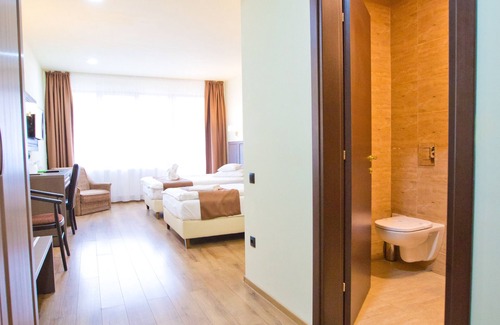 Predeal Hotel | Discover Hotel Piemonte: Family-Friendly with Great Amenities