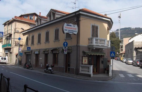 Imperia Hotel | Pet-Friendly Retreat at Hotel Piemontese with Breakfast