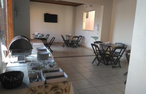 Governador Valadares Hotel | Discover Hotel Pinheiros: Pet-Friendly with Breakfast Included