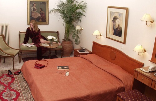 Olymbiaki Akti Hotel | Family-Friendly Getaway at Hotel Platon Beach with Pool