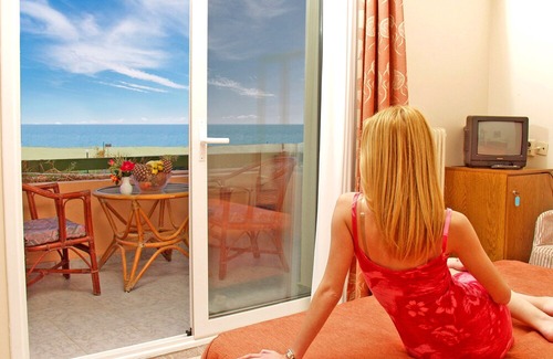 Olymbiaki Akti Hotel | Family-Friendly Getaway at Hotel Platon Beach with Pool