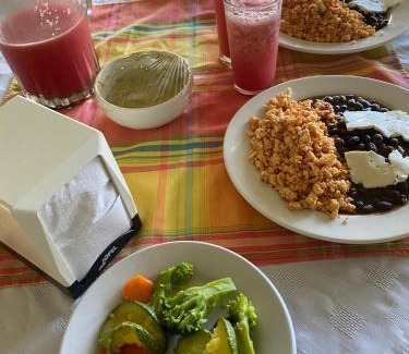 Catemaco Hotel | Budget-Friendly Hotel Playa Azul with Pool and Spa Amenities