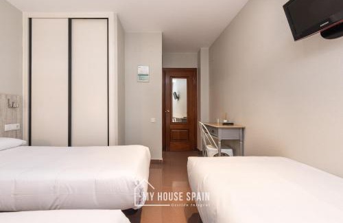 Gijon Hotel | Family-Friendly Hotel Playa Poniente with Great Reviews