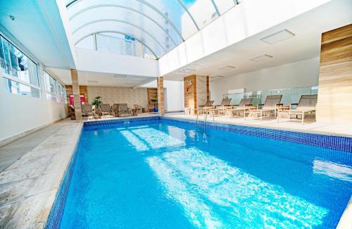 Centro Hotel | Elegant Hotel Plaza Camboriú: Ocean View & Pool Access