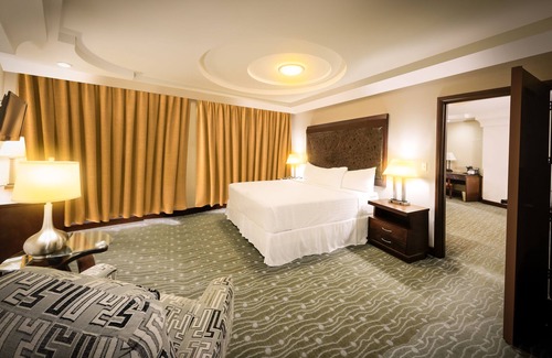 Tegucigalpa Hotel | Elegant Hotel Plaza Juan Carlos with Pool and Spa Amenities