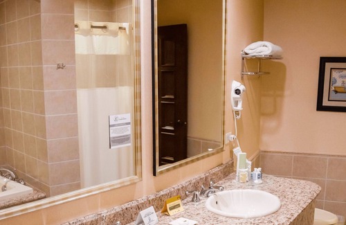Tegucigalpa Hotel | Elegant Hotel Plaza Juan Carlos with Pool and Spa Amenities