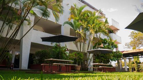 Ciudad Hidalgo Hotel | Family-Friendly Hotel Plaza Mazari with Oceanfront Pool