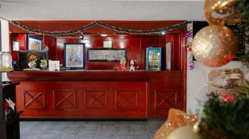 Ciudad Hidalgo Hotel | Family-Friendly Hotel Plaza Mazari with Oceanfront Pool