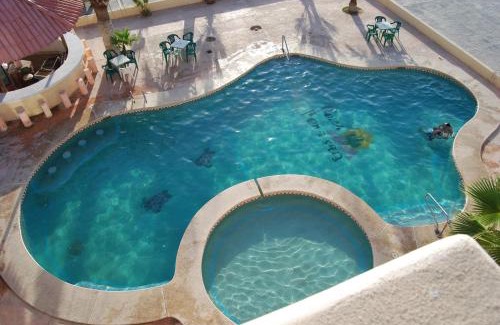 Benito Juarez Hotel | Family-Friendly Hotel Plaza Peñasco with Pool Access
