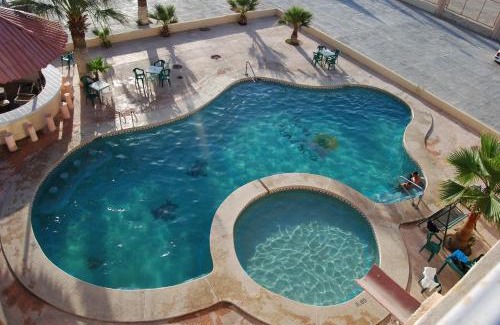 Benito Juarez Hotel | Family-Friendly Hotel Plaza Peñasco with Pool Access