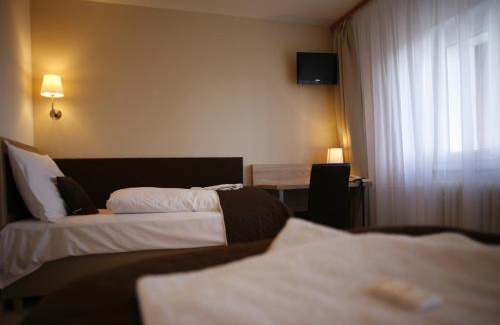Loucna Pod Klinovcem Hotel | Pet-Friendly Retreat at Hotel Pod Vlekem with Dining Options
