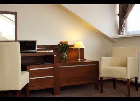 Dobczyce Hotel | Exceptional Stay at Hotel Podzamcze with Family-Friendly Amenities