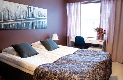 Kempele Hotel | Pet-Friendly Retreat at Hotel Pohjankievari with Pool