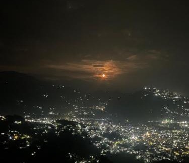 Pokhara Hotel | Budget-Friendly Hotel Pokharaeye with Family Amenities
