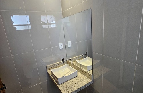 Governador Valadares Hotel | Discover Comfort at Hotel Polastrelli - Breakfast Included!