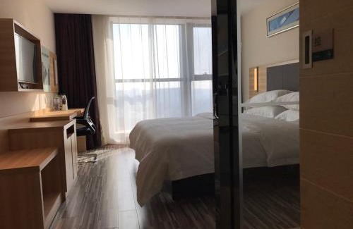 Wuchang Hotel | Budget-Friendly SEE U Select Hotel with Breakfast Included
