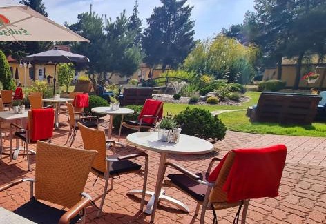 Zinnowitz Hotel | Discover Hotel Pommerscher Hof: Pet-Friendly Oceanfront Stay