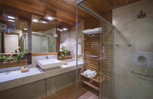 Praia do Frances Hotel | Discover Hotel Ponta Verde Praia do Francês: 4-Star Ocean View