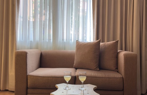 Tegucigalpa Hotel | Discover Hotel Portal del Angel: Family-Friendly Retreat