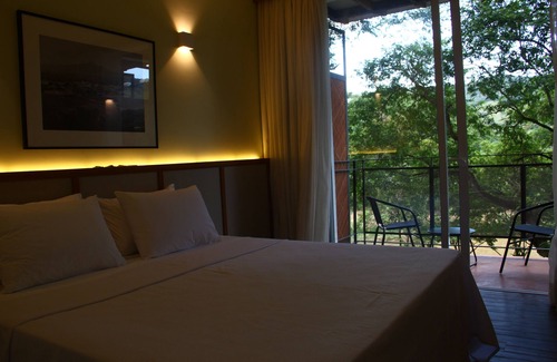 Iporanga Hotel | Family-Friendly Stay at Hotel Porto Do Ribeirão with Breakfast