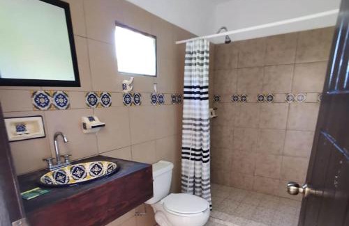 Cuetzalan del Progreso Hotel | Discover Comfort at Hotel Posada Jarritos with Breakfast & Dining