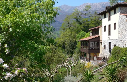 Parres Hotel | Discover Hotel Posada del Valle: Guest Rated 9/10 & Breakfast