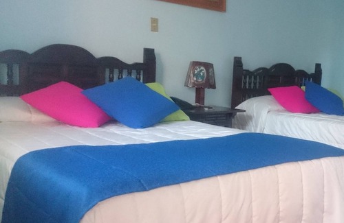 Catemaco Hotel | Discover Hotel Posada Koniapan: Family-Friendly Getaway
