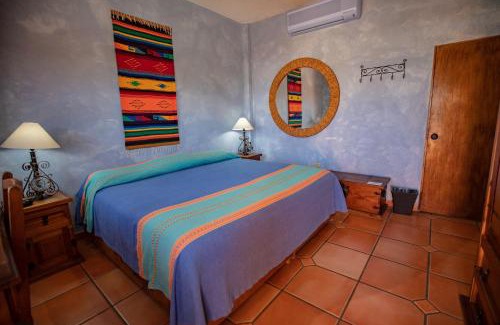 La Paz Hotel | Discover Hotel Posada Luna Sol: Family-Friendly Oasis