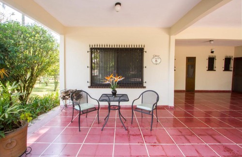 Fortin de las Flores Hotel | Elegant Hotel Posada Loma: Family-Friendly with Pool & Breakfast