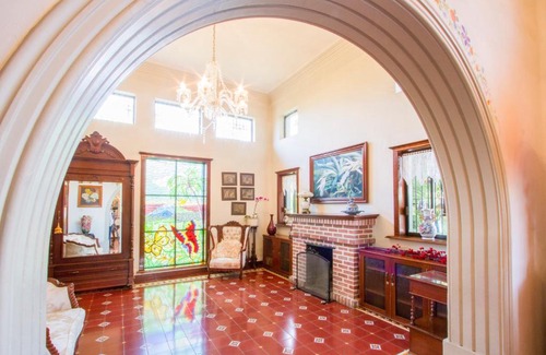 Fortin de las Flores Hotel | Elegant Hotel Posada Loma: Family-Friendly with Pool & Breakfast
