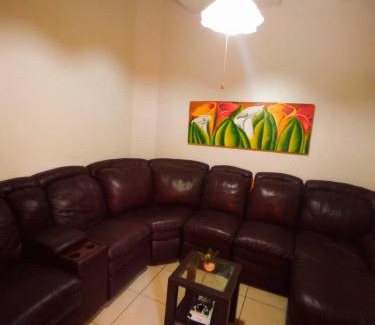 Tacambaro Hotel | Top-Rated Hotel Posada Santo Niño with Breakfast Included