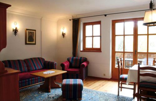 Grosskirchheim Hotel | Inviting Hotel Post with Breakfast and Hot Tub Amenities