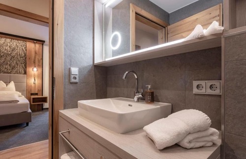Kappl Hotel | Elegant Hotel Post Kappl: 4-Star Stay with Hot Tub Access