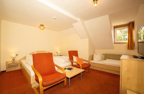Leutkirch im Allgau Hotel | Discover Hotel Post Leutkirch: Family-Friendly Retreat
