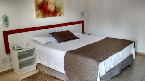 Monte Castelo Hotel | Pet-Friendly Stay at Hotel Pousada Lord with Pool & Dining