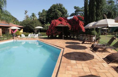 Sertaozinho Hotel | Discover Hotel Pousada Chalé das Flores: Pet-Friendly Retreat