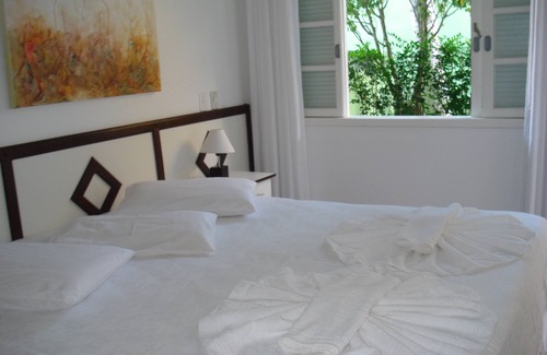 Cananeia Hotel | Inviting Hotel Pousada da Néia: Pool, Breakfast & Family Fun