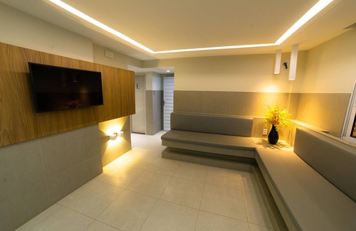 Coroa do Meio Hotel | Relax at Hotel Pousada do Farol with Pool & Breakfast