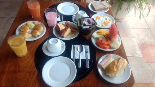 Lauro de Freitas Hotel | Pet-Friendly Hotel Pousada Salvador Paradise with Ocean Views