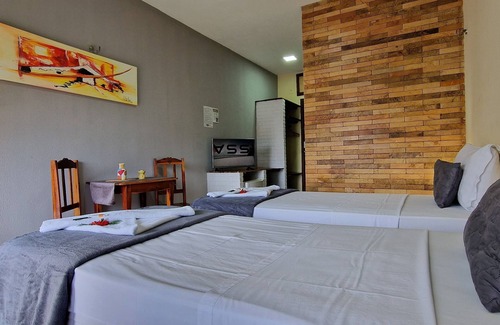 Paracuru Hotel | Guest Rated 10/10: Hotel Pousada Sol & Lua with Pool