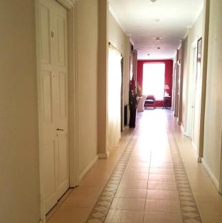 Gualeguaychu Hotel | Cozy Hotel Praga: Pet-Friendly Stay with Kitchen Access