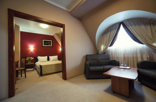 Uzhhorod Hotel | Pet-Friendly Hotel Praha: A 4-Star Guest Favorite