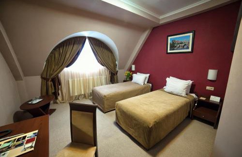 Uzhhorod Hotel | Pet-Friendly Hotel Praha: A 4-Star Guest Favorite