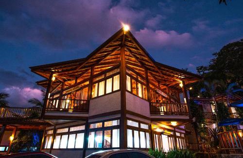 Portinho Hotel | Oceanfront Hotel Praia do Portinho with Pool & Restaurant