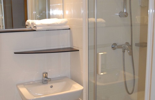 Cergy Hotel | Budget-Friendly Stay at Hotel Première Classe Cergy
