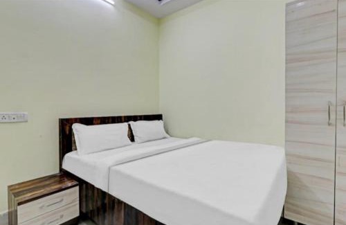 Charbagh Hotel | HOTEL PREMIUM SNA INN Near Metro Sation Charbagh - Free Wifi Facilities - Fully Air Conditioning Room - Room Service and Excellent Customer Service Awarded - Book Now