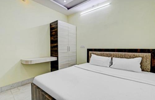 Charbagh Hotel | HOTEL PREMIUM SNA INN Near Metro Sation Charbagh - Free Wifi Facilities - Fully Air Conditioning Room - Room Service and Excellent Customer Service Awarded - Book Now