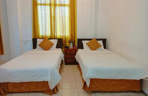 Vavuniya House | Exceptional Hotel PRINCESS ROSE: Breakfast & Family-Friendly