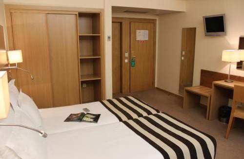 Sao Sebastiao da Pedreira Hotel | Discover Hotel Principe Lisboa: Guest Rated 9/10 & Family Friendly